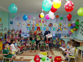Спички детям не игрушки! Спички детям не игрушки!.